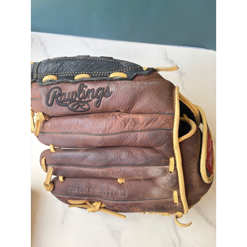 Rawlings RBG36BC Gold Glove 12.5 In Baseball Glove Right Hand Throw Leather